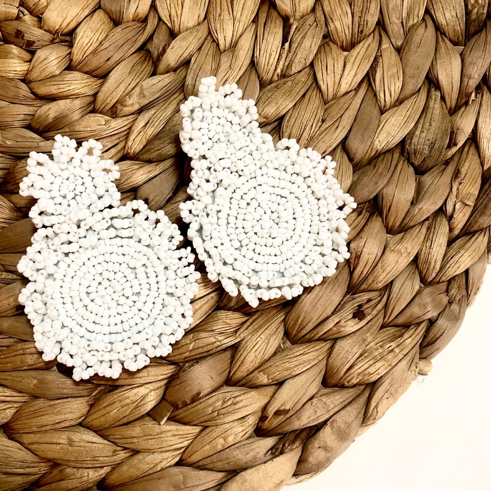 🦢 White Beaded Statement Earrings